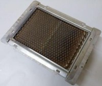 Yerli üretim petek taşlı döner radyanları; cağ kebap ocaklarından ev tipi ısıtıcılara kadar geniş kullanım alanına sahiptir. 10 adetlik avantajlı paketiyle hem servisçiler hem de işletmeler için en ucuz ve en kaliteli yedek parça çözümünü sunar.İmalatçıs